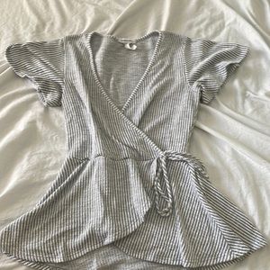 Gray women’s Top